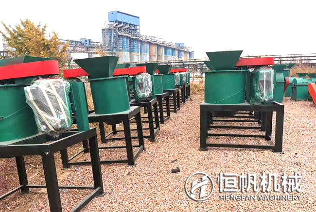 有機肥料生產設備哪家好?鄭州恒帆機械值得您的信賴(圖2) 有機肥粉碎機